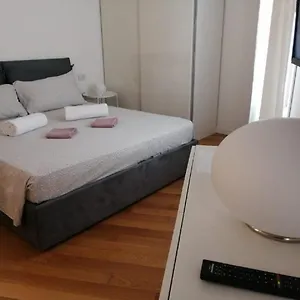 https://navigli-suites-visconti.italymilanhotels.net
