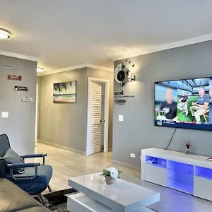 https://waikiki-condo-has-2-beds-2-baths-with-1-free-parking-space.hotelsinhawaii.org